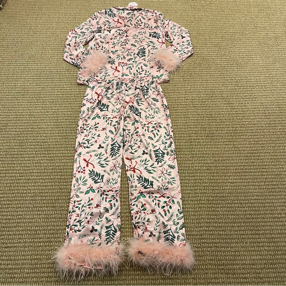 Ivy City Co. Bianca Pink Christmas Pajama Set Small NWT - Picture 13 of 13